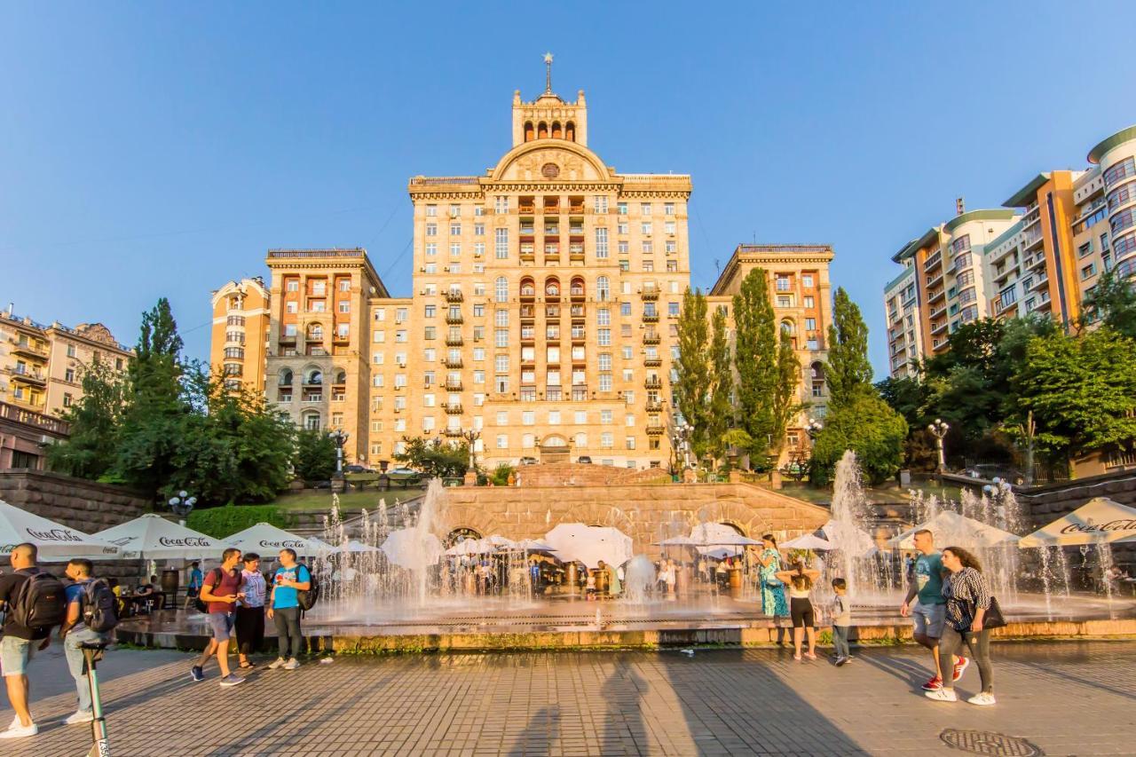 3-Room Apartments On Khreshchatyk. Building With Star Киев Екстериор снимка